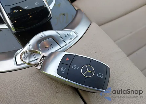 2021 Mercedes-Benz C 300 Cabriolet z USA, uszkodzony, nr VIN W1KWK8DB8MG099815